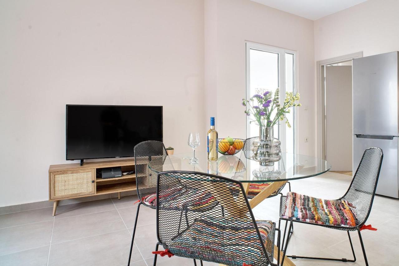 Friday Collection Apartment